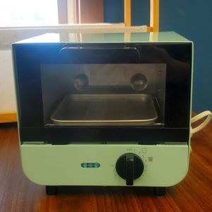 Dash small toaster oven